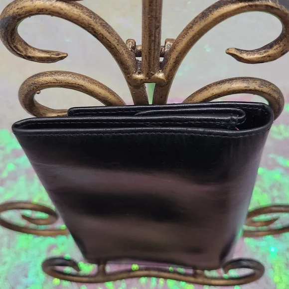 Christian Dior Black Leather Compact Wallet - Picture 5 of 13